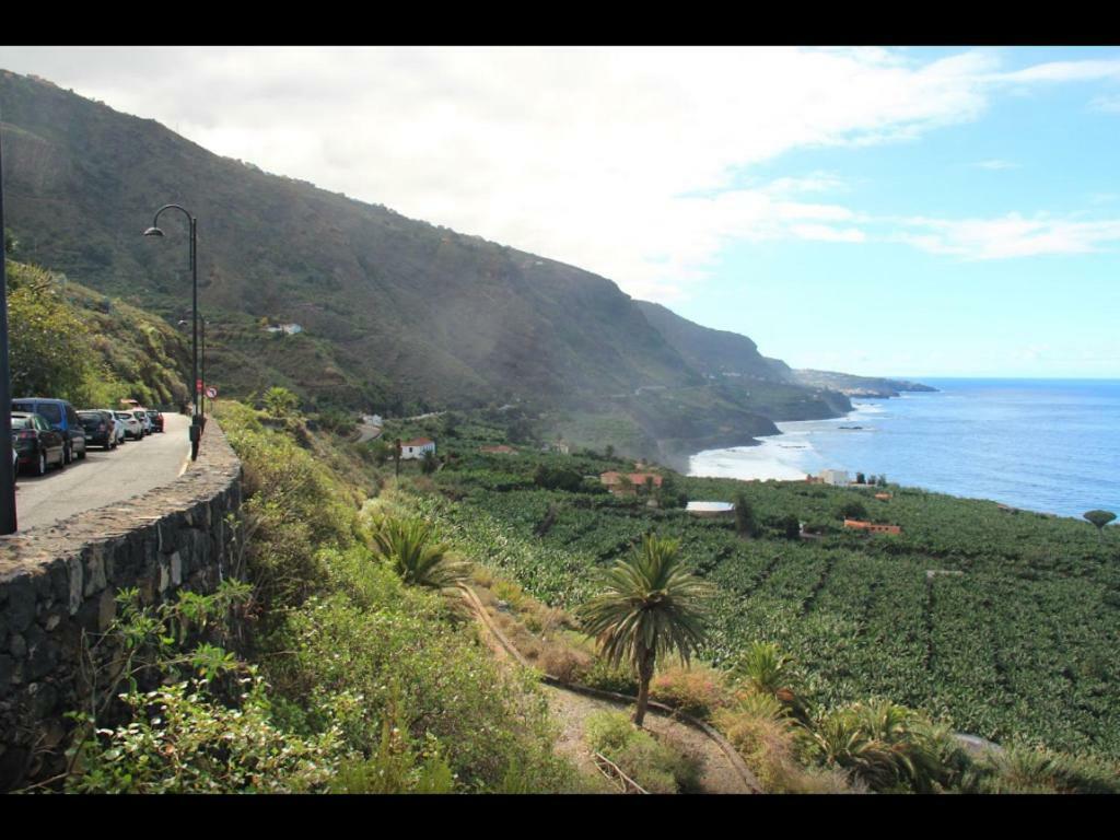 Villa In Protected Space In Front Of The Sea Los Realejos Exteriör bild