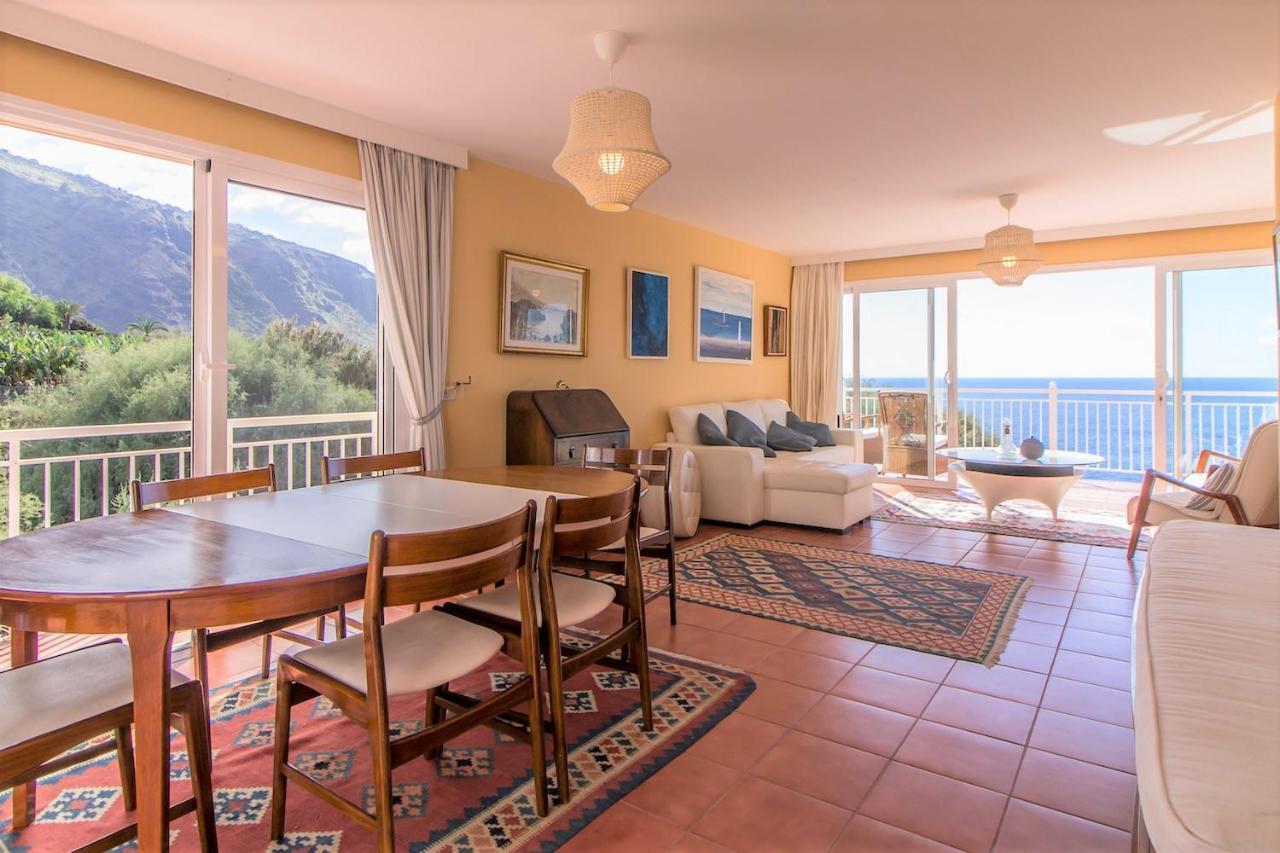 Villa In Protected Space In Front Of The Sea Los Realejos Exteriör bild