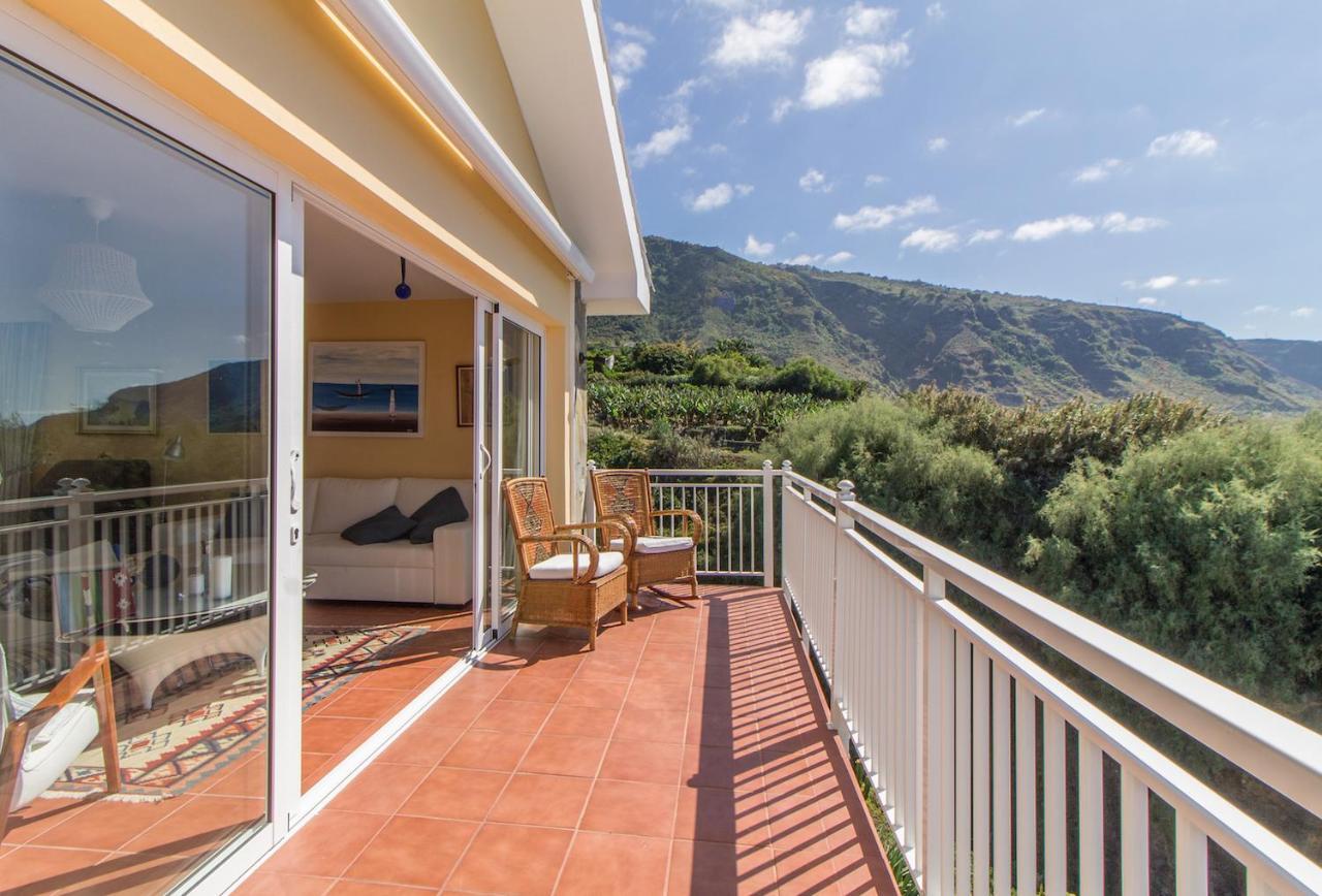 Villa In Protected Space In Front Of The Sea Los Realejos Exteriör bild